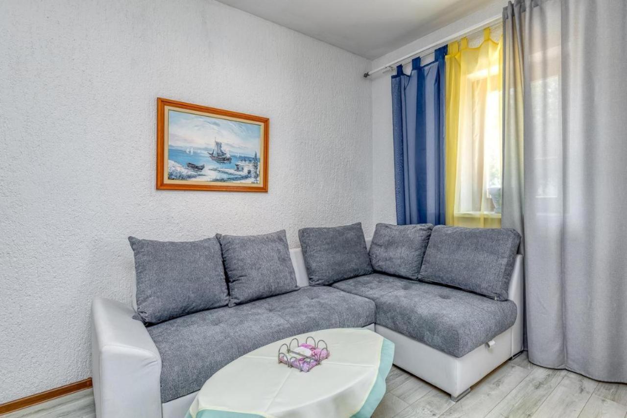 Apartments Finka Πόρετς Εξωτερικό φωτογραφία