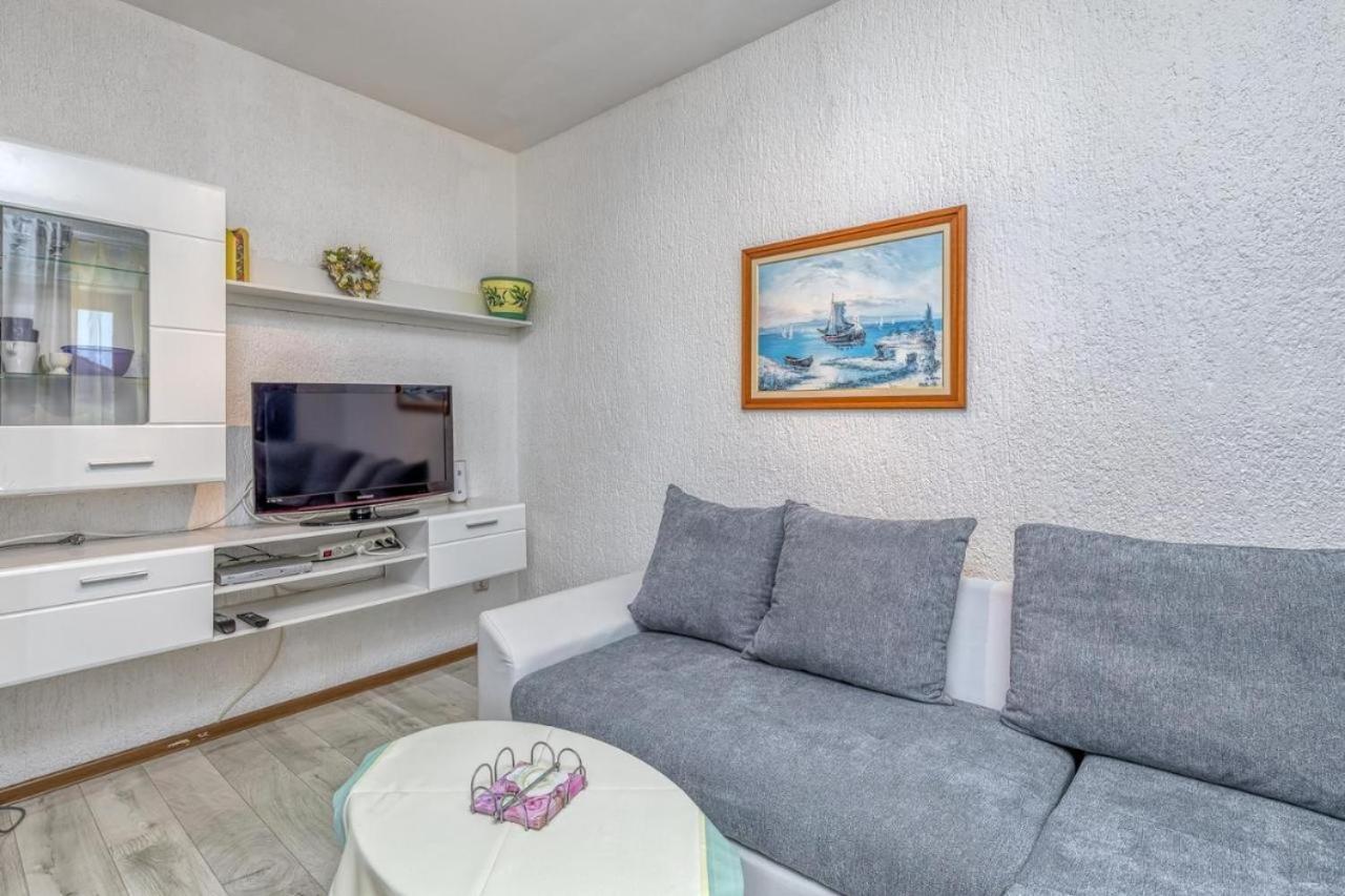Apartments Finka Πόρετς Εξωτερικό φωτογραφία
